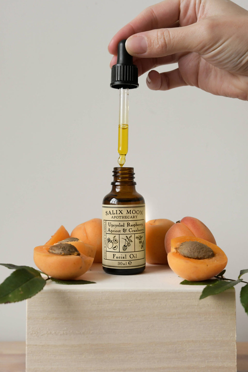 Sensitive Skin Botanical Facial Oil | Zero-waste Formula